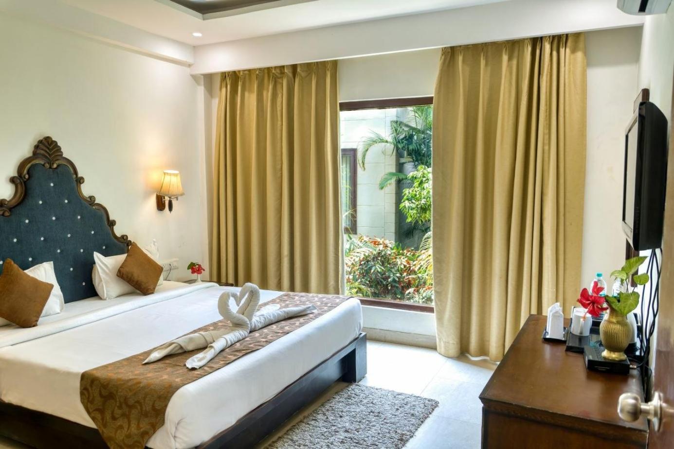 Sunday Alaya Corbett Villa Ramnagar  Bagian luar foto